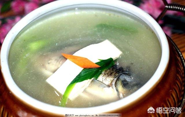 鲫鱼豆腐汤的做法（鲫鱼豆腐汤的做法？）