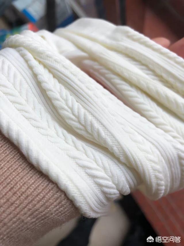 遮屁股外套如何搭配衣服