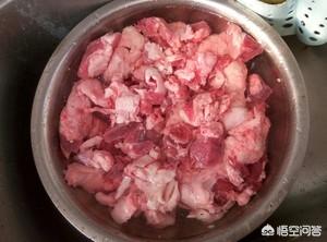 广东顺德土豆头做法视频（炖牛肉头怎么做好吃，炖牛肉头的家常做法？）