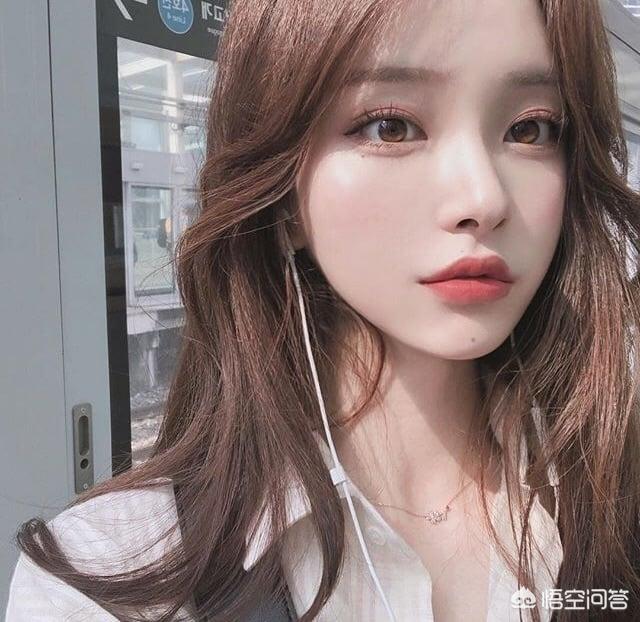[韩国名模]她是韩国模特有具体资料吗？