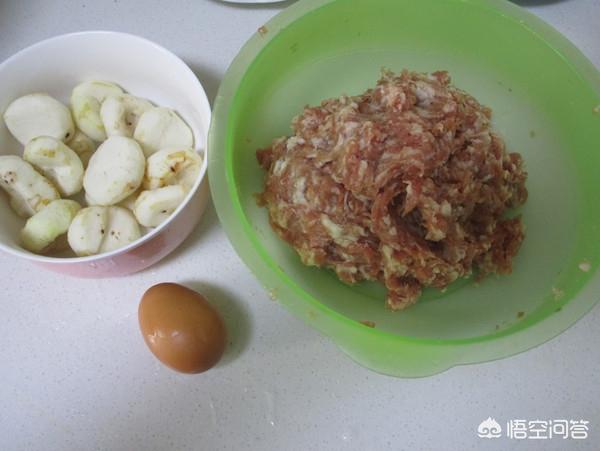 油炸肉丸子的做法_油炸肉丸子怎么做好吃视频