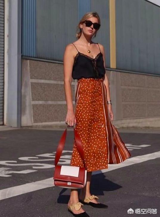 [波点衬衫]波点半身裙搭配攻略？
