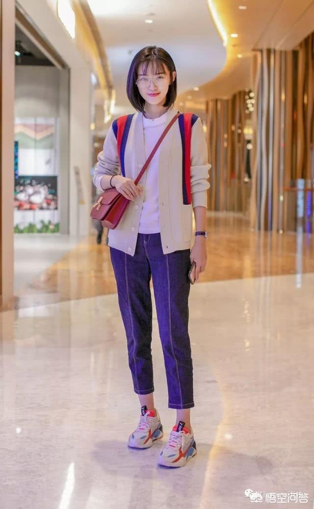 女性高档中年服装搭配（中年女人服装品牌中高档）(图5)
