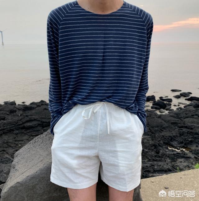 蓝白拼接短袖怎么搭配(图13)