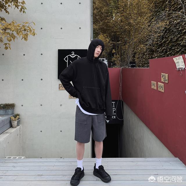 瘦男生穿什么样的短裤好看