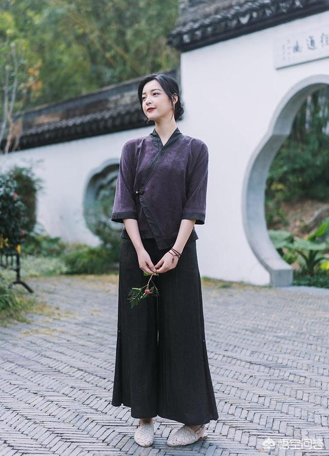中式短上衣如何搭配才时尚？