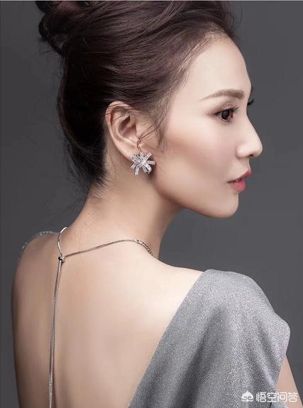 30岁女人穿衣搭配技巧(图4)