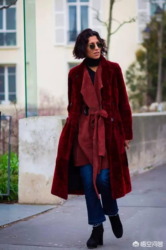 红色风衣和靴子如何搭配(图36)