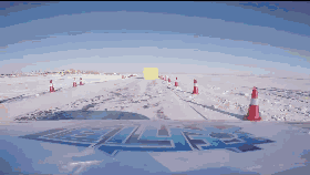 冰雪路面驾驶技巧