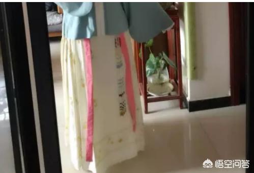 模特穿裙子如何搭配鞋子(图8)