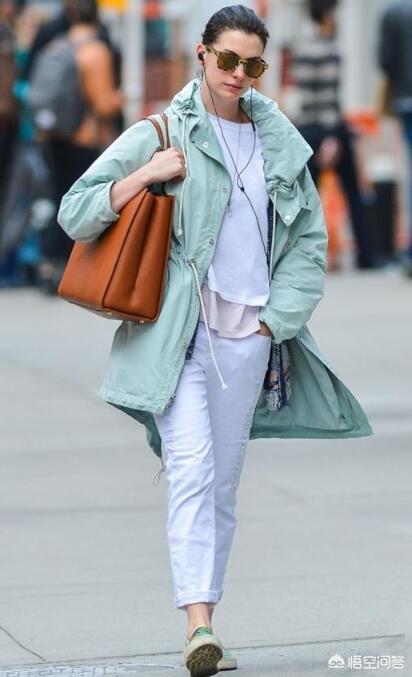 白色长裤如何搭配高级感(图5)