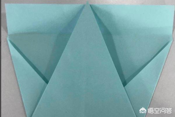 购买的折纸飞机怎么折的