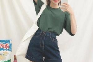 出色短袖如何搭配裤子女(图4)