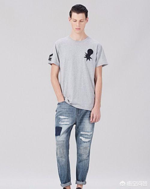 破洞牛仔短裤男如何搭配(图2)