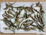 猫咪吃的小鱼干怎么弄碎(图5)