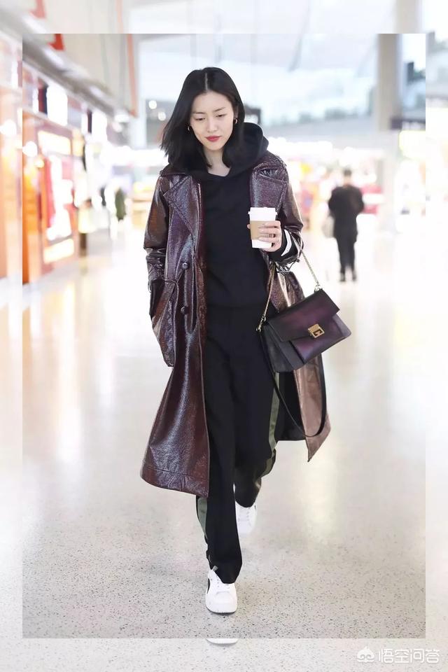 红色风衣和靴子如何搭配(图39)