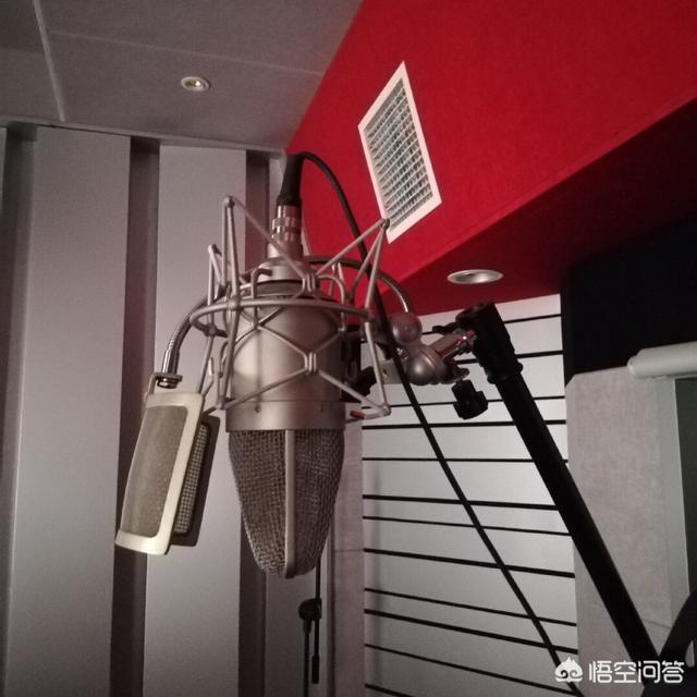 十年前和现在你最爱听的一首歌分别是什么？为什么喜欢它？：两只蝴蝶简谱