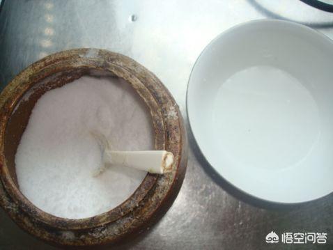 咸鸡蛋的腌制方法 出油（咸鸡蛋的腌制方法 出油蛋的做法）