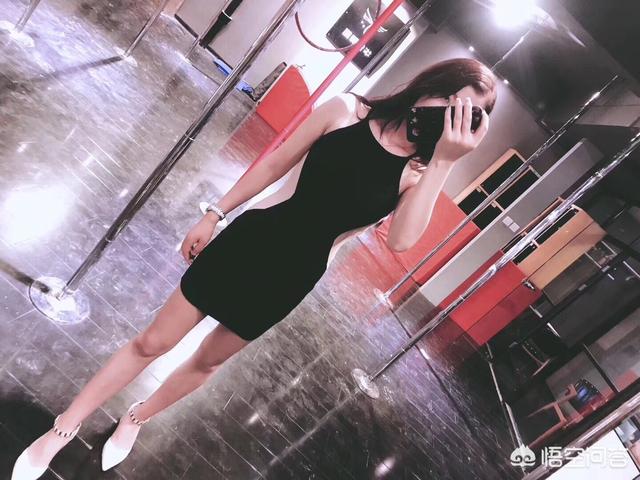 [美腿丝袜]集美们有没有那种仙气飘飘的连衣裙啊，有的话可以推荐一下？