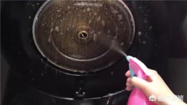 专业清洗油烟机文案？：专业清洗抽油烟机