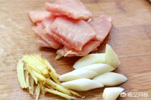 蘑菇炒肉的做法（蘑菇炒肉的做法？）