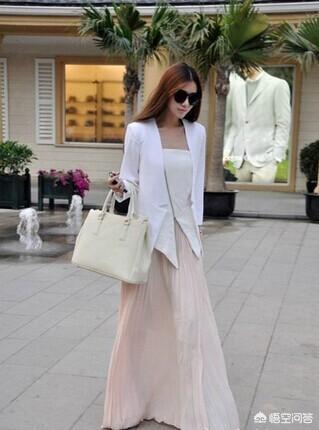 秋冬中长裙如何搭配外套(图13)