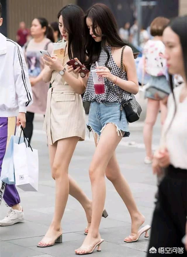 超级短的上衣怎么搭配(图3)