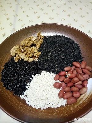 黑芝麻豆浆-黑芝麻豆浆的功效与作用
