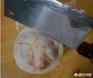 绿椰子怎么打开吃椰肉(图3)