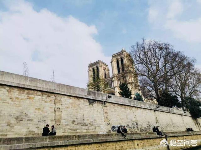 法国旅游必去10个景点(图2)