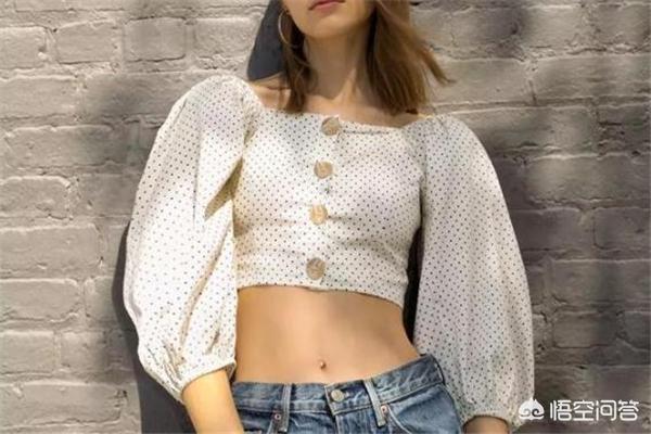 上衣只有白色的如何搭配