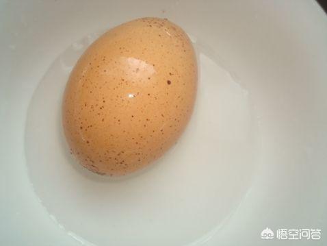 咸鸡蛋的腌制方法 出油（咸鸡蛋的腌制方法 出油蛋的做法）
