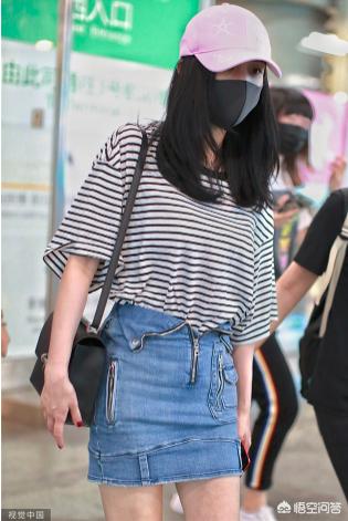 短宽松上衣怎么搭配图片(图2)