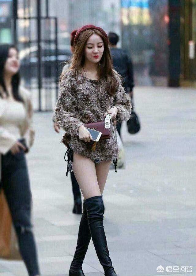 修身针织上衣怎么搭配(图2)