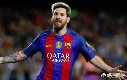 矮小的人适合踢足球吗