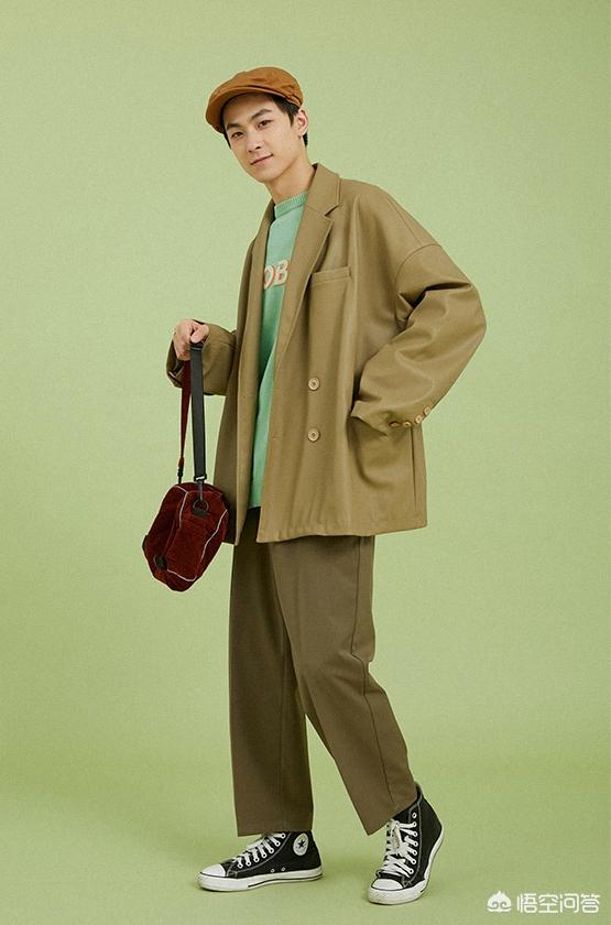 西装款皮衣如何搭配衣服(图6)