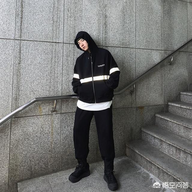 男士卫衣怎么搭配图片(图6)