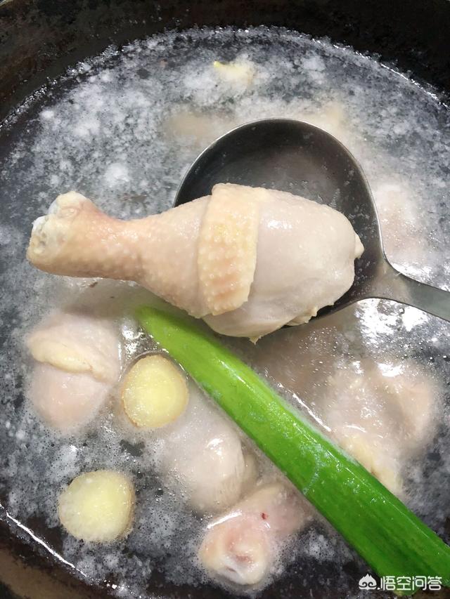 休闲小吃椒麻鸡的做法（椒麻鸡里可以加什么配菜？）