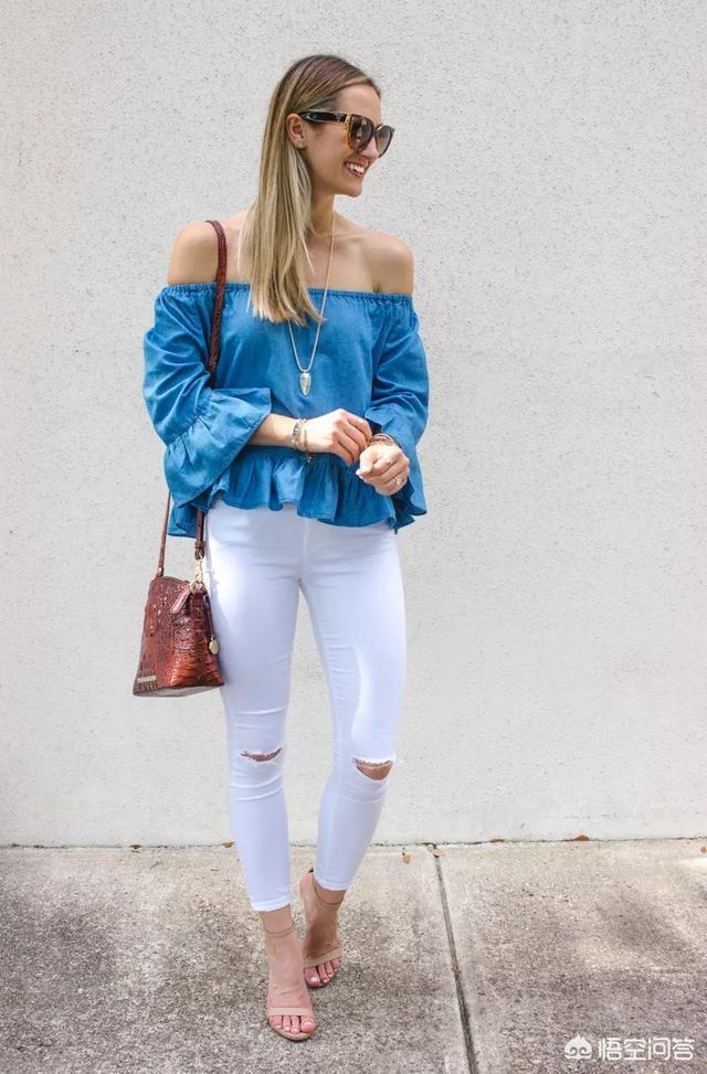 穿白色紧身裤的美女_白色紧身裤怎么穿好看