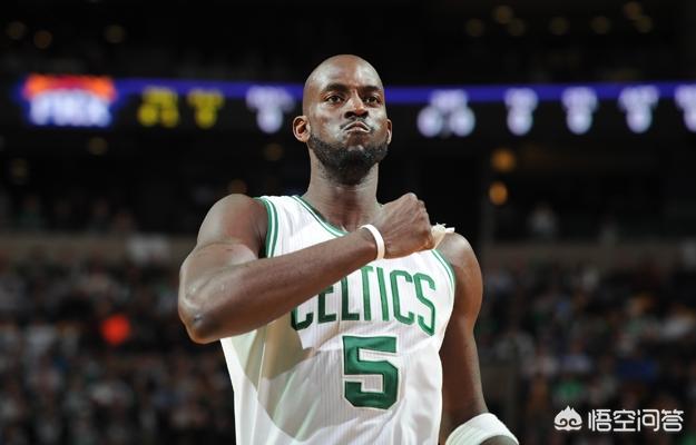 第一位直接从高中进入NBA的球员是谁