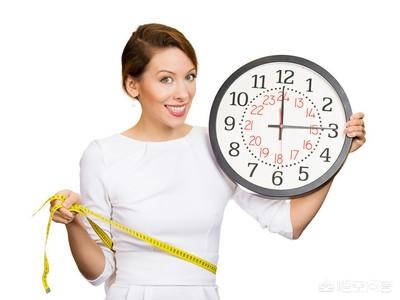 女性健身多少天合适减肥（女性健身多久一次最好）(图2)