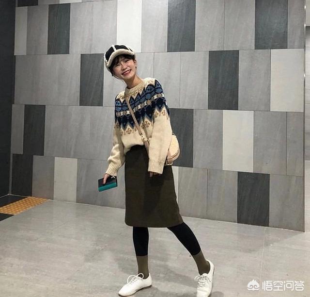 超短牛仔棉衣如何搭配衣服(图8)