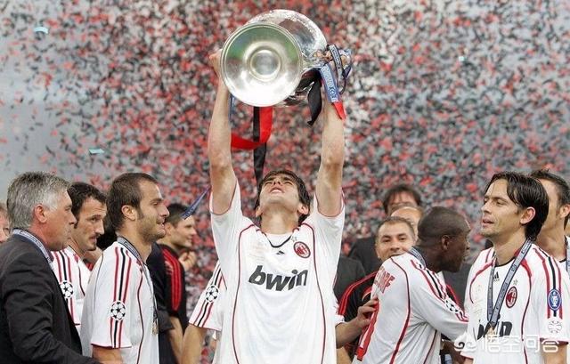 [足球卡卡]卡卡为什么能以明显的优势成为世界足球先生？