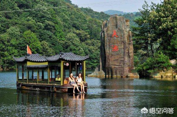 武汉木兰草原（11月份适合去武汉市的木兰草原旅游吗？草会不会黄了？）