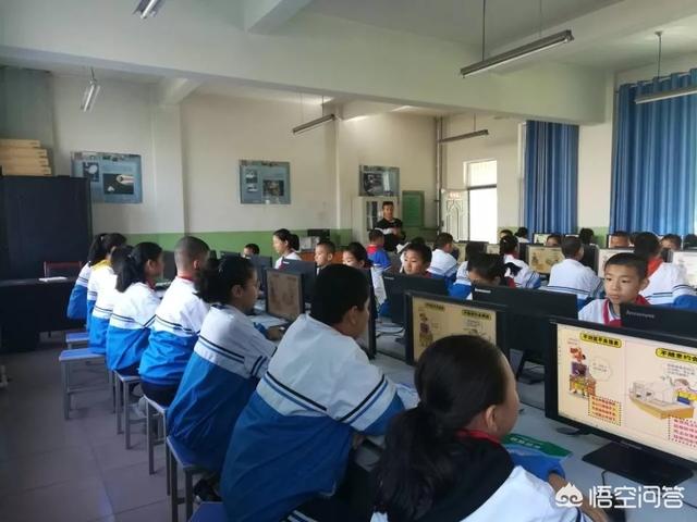 如何引导学生正确使用网络？