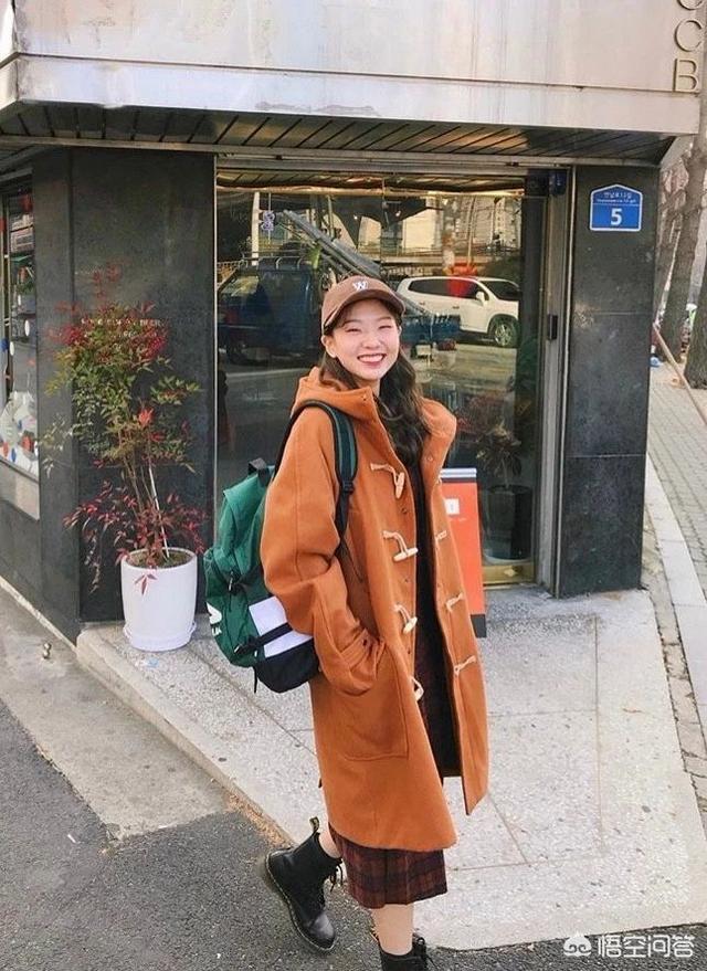 超短牛仔棉衣如何搭配衣服(图19)