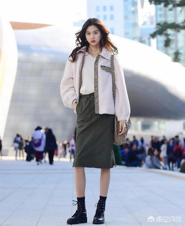 超短牛仔棉衣如何搭配衣服(图26)