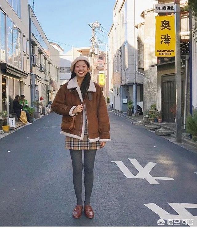 超短牛仔棉衣如何搭配衣服(图29)