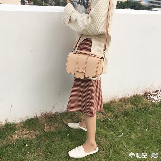 红毛衣如何搭配短裙好看(图40)