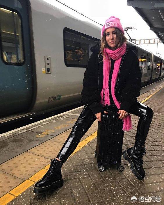 马丁鞋如何搭配服装女士(图18)